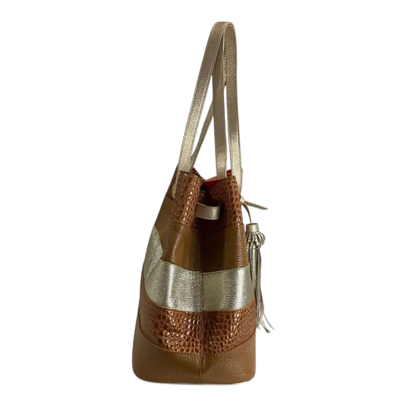 Bolso 'Elegancia Rayada': Estilo y Sofisticación en Cuero Genuino Byjennga