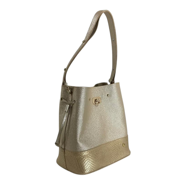 Bolso 'Esencia Dorada': Lujo y Textura en Cuero Genuino Byjennga