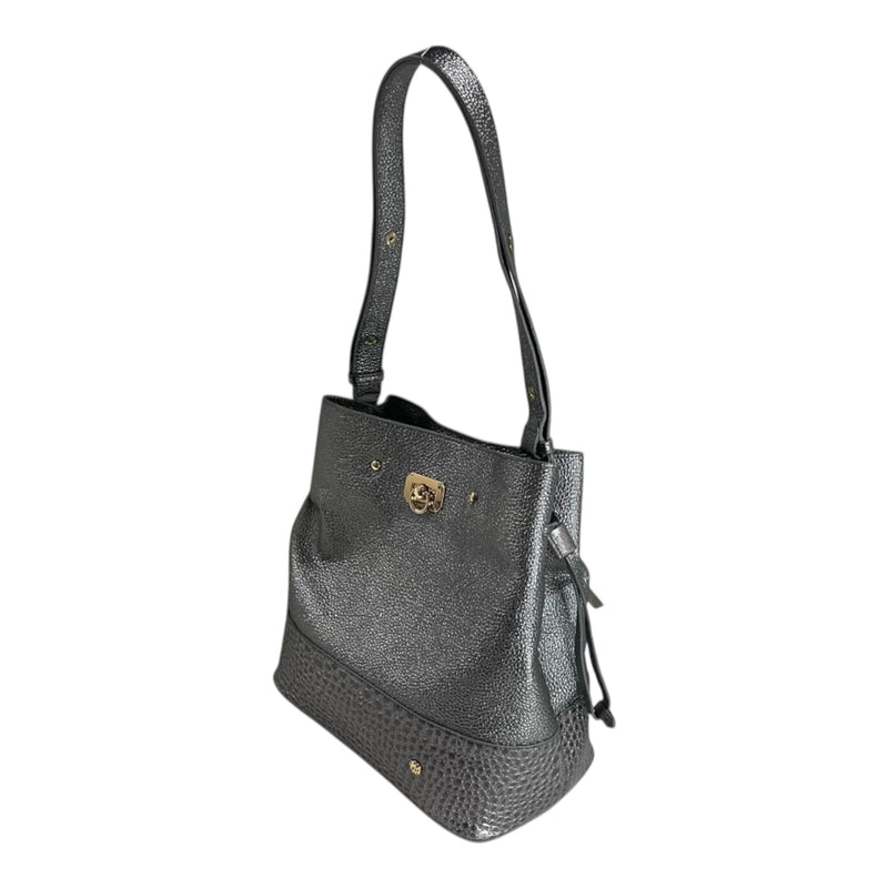 Bolso 'Misterio Texturizado': Lujo y Contraste en Cuero Genuino Negro Byjennga