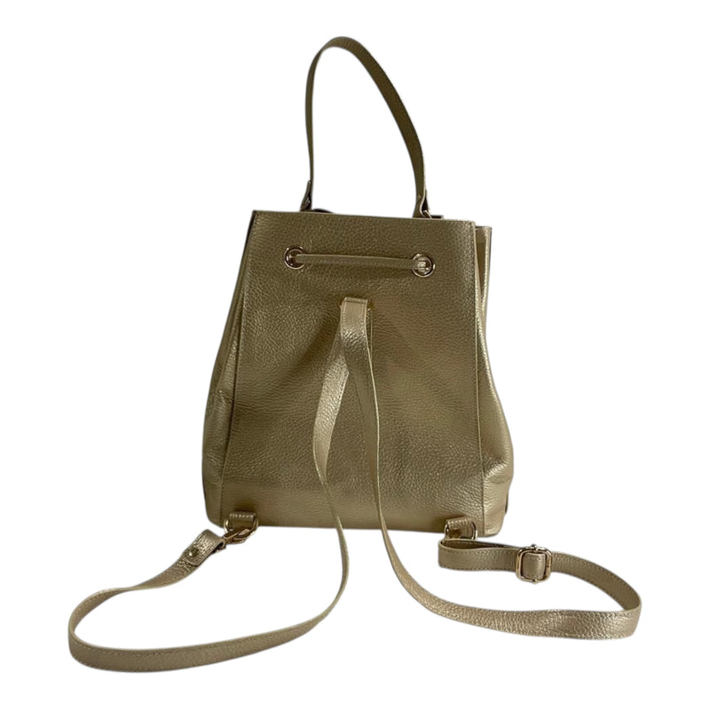 Bolso 'Versátil Dorado': Elegancia y Funcionalidad en Cuero Genuino Byjennga