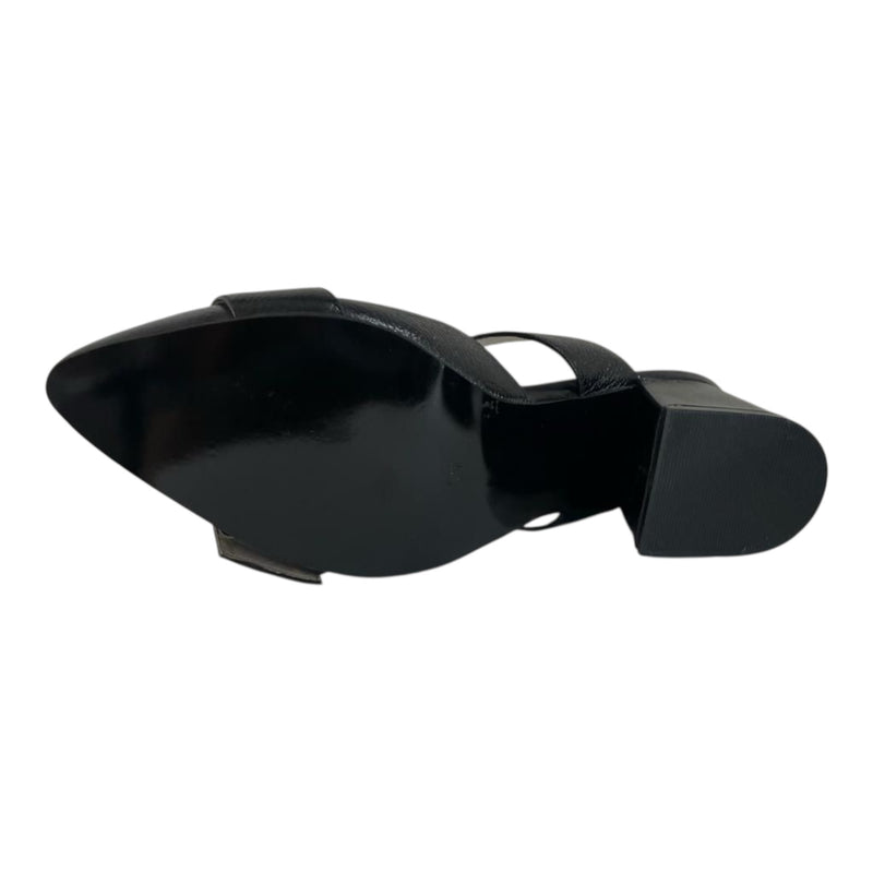 Mule 'Declaración': Estilo Audaz con Hebilla en Cuero Genuino Negro Byjennga