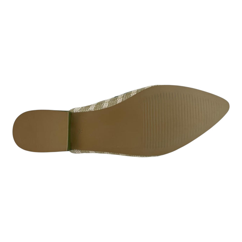 Mule 'Elegancia Natural': Confort y Estilo en Cuero Genuino y Tejido Byjennga