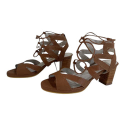 Sandalia 'Gladiadora Urbana': Estilo y Confort en Cuero Genuino Terracota Byjennga