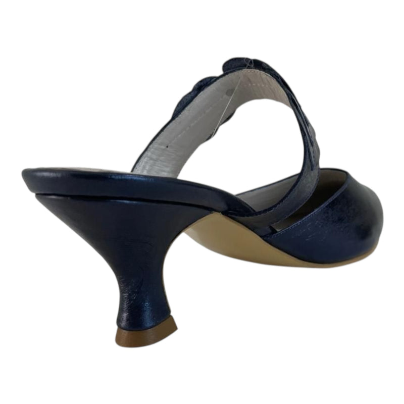 Zapato 'Elegancia Botánica': Diseño de Hoja y Perla en Cuero Genuino Byjennga