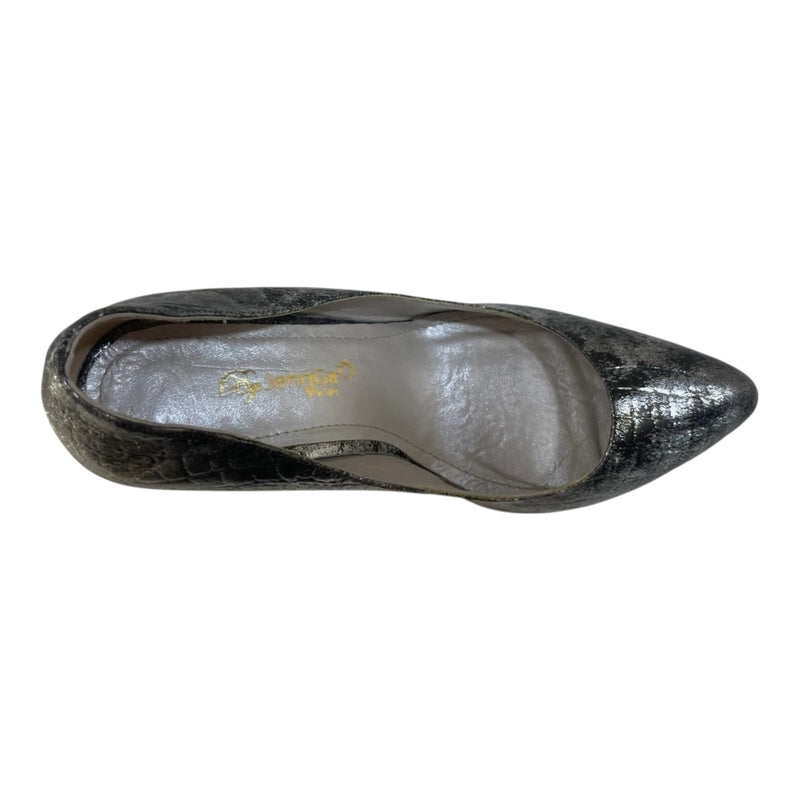 Zapato Salón 'Elegancia Grunge': Estilo Metálico Texturizado en Cuero Genuino Byjennga