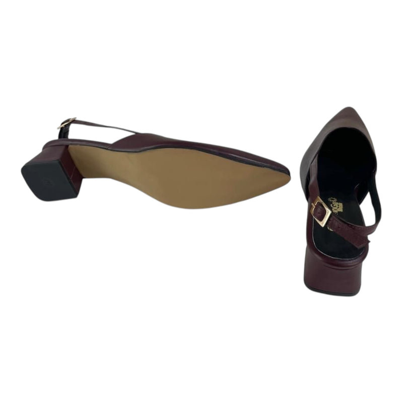 Zapato Slingback 'Sofisticación Vino': Elegancia en Cuero Genuino Byjennga