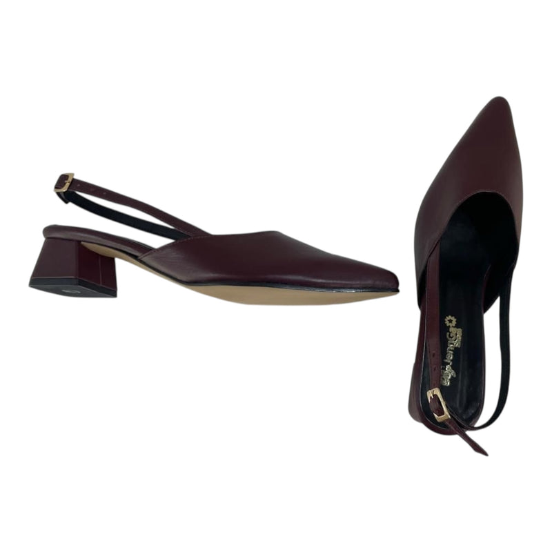 Zapato Slingback 'Sofisticación Vino': Elegancia en Cuero Genuino Byjennga