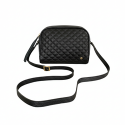 Bandolera Milano Black Quilted – Bolso Acolchado en Cuero Legítimo con Detalles Dorados | ByJennga