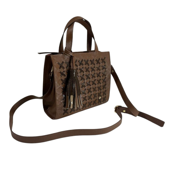 Bolso de mano marrón de cuero legítimo con patrón de cruces y borla Byjennga.