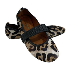Bailarina de cuero genuino con estampado de leopardo y correa elástica Byjennga.